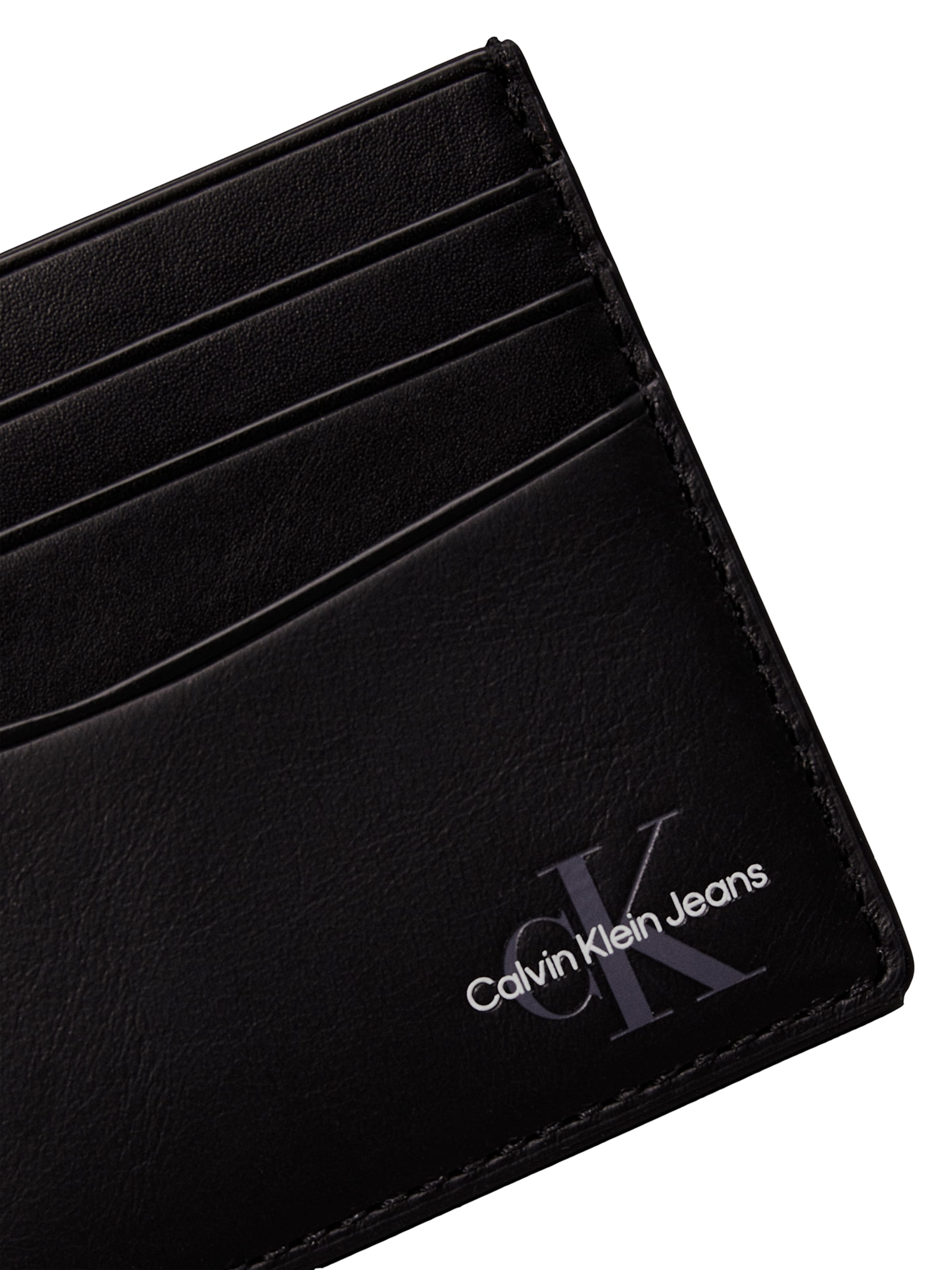 Calvin Klein Футляр в Черный