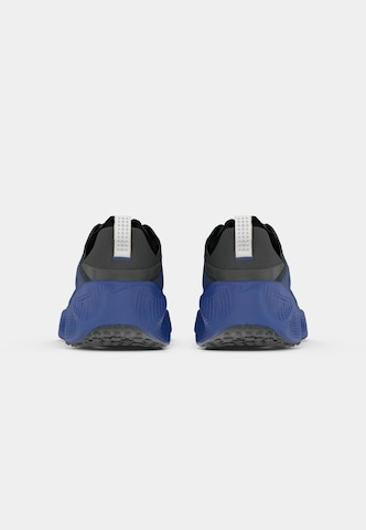 Nike Sportswear - Sapatilhas baixas 'Ava Rover' em preto
