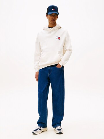 Tommy Jeans Collegepaita 'ESSENTIAL' värissä valkoinen