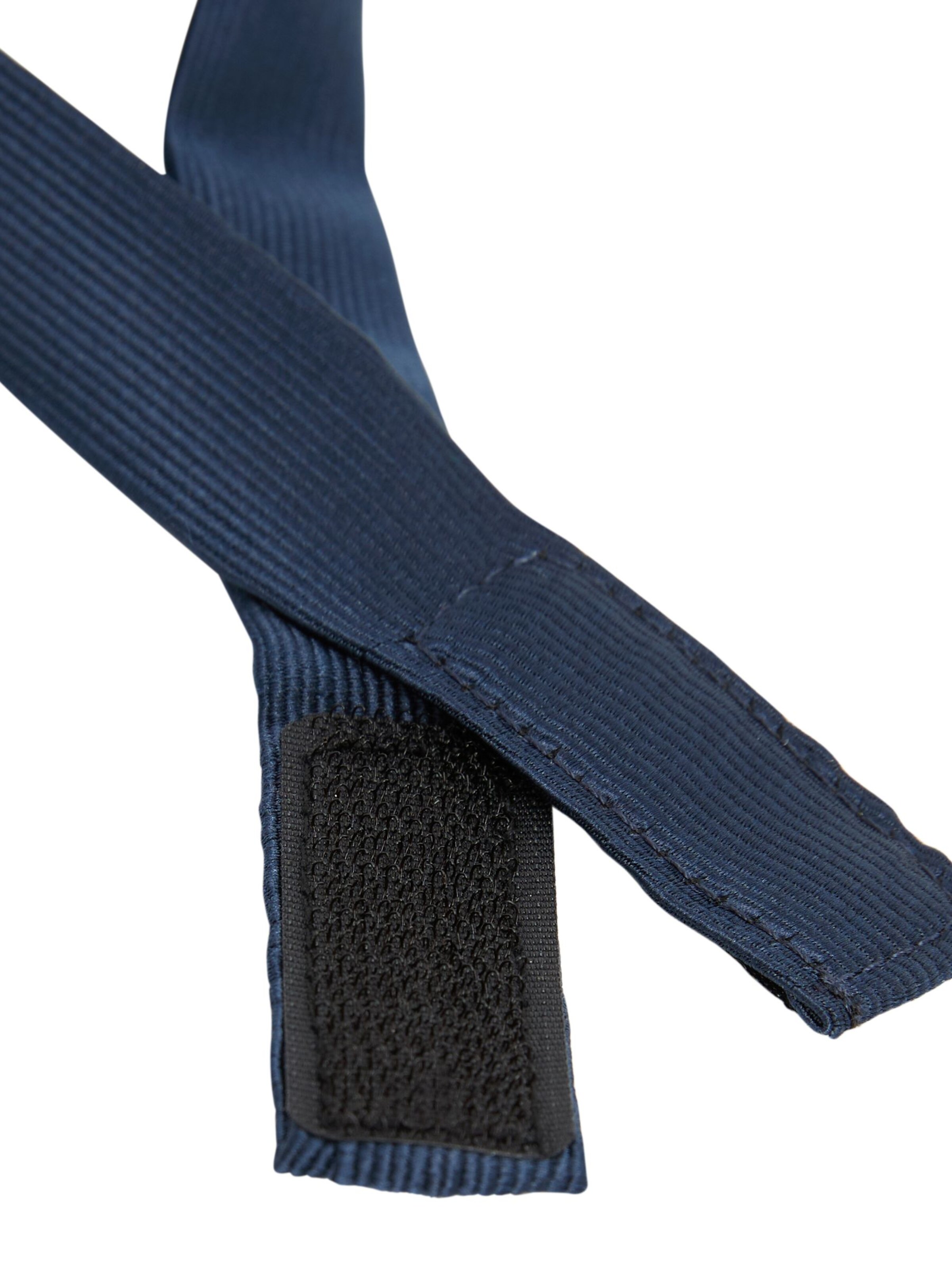 Next Dodatki k obleki | modra barva