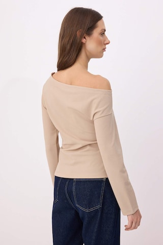 Trendyol Shirt in Beige
