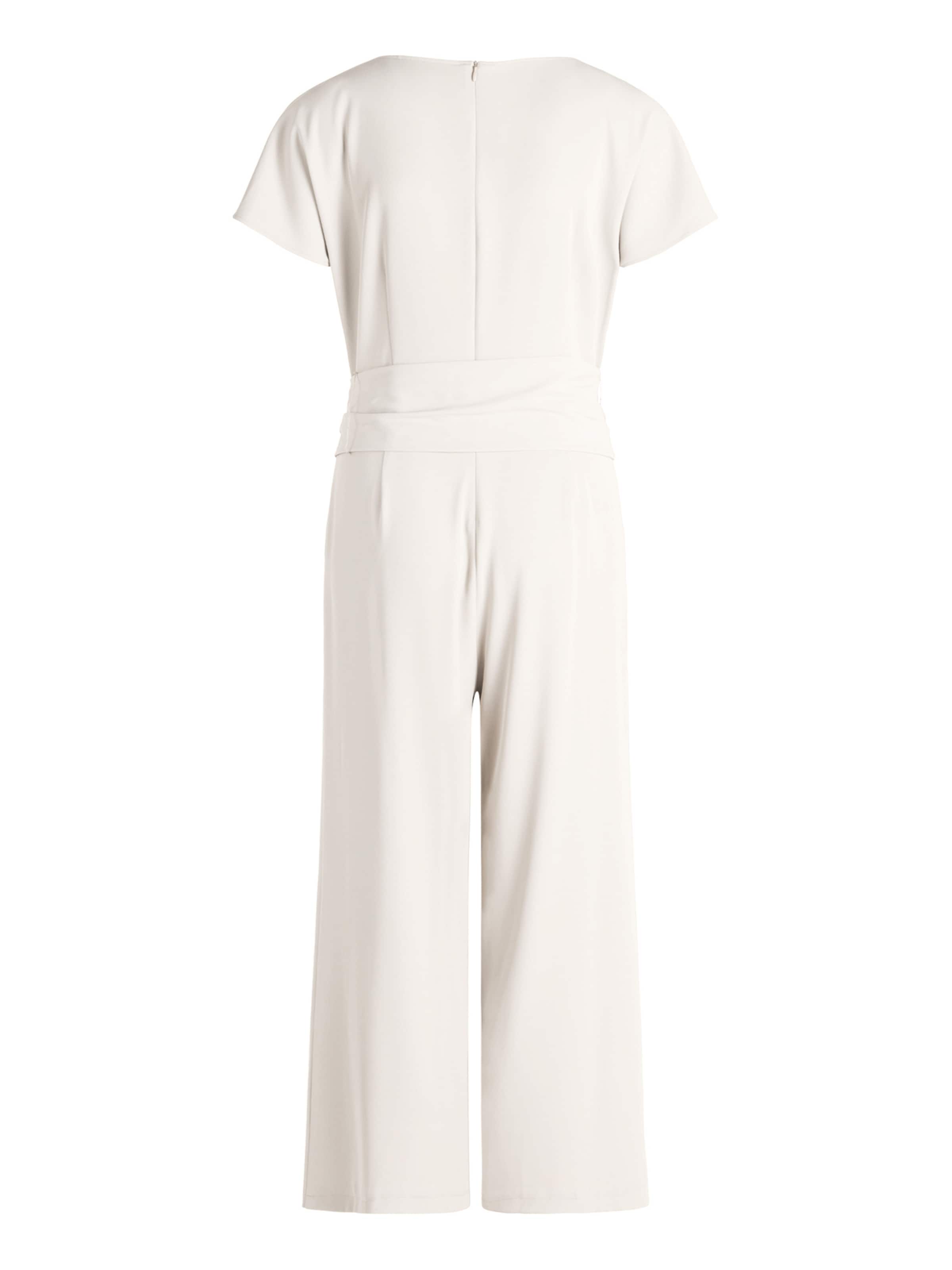 Betty Barclay Jumpsuit in Beige: voorkant