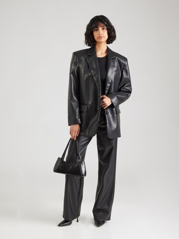 Blazer 'Emmie' di STAND STUDIO in nero