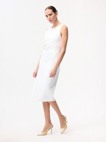 adl Dress in Beige
