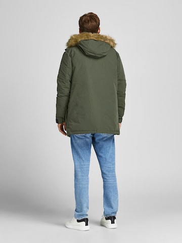 JACK & JONES Winter Parka in Green