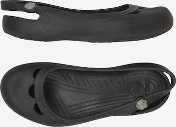 Crocs Flats & Loafers in 38 in Black: front