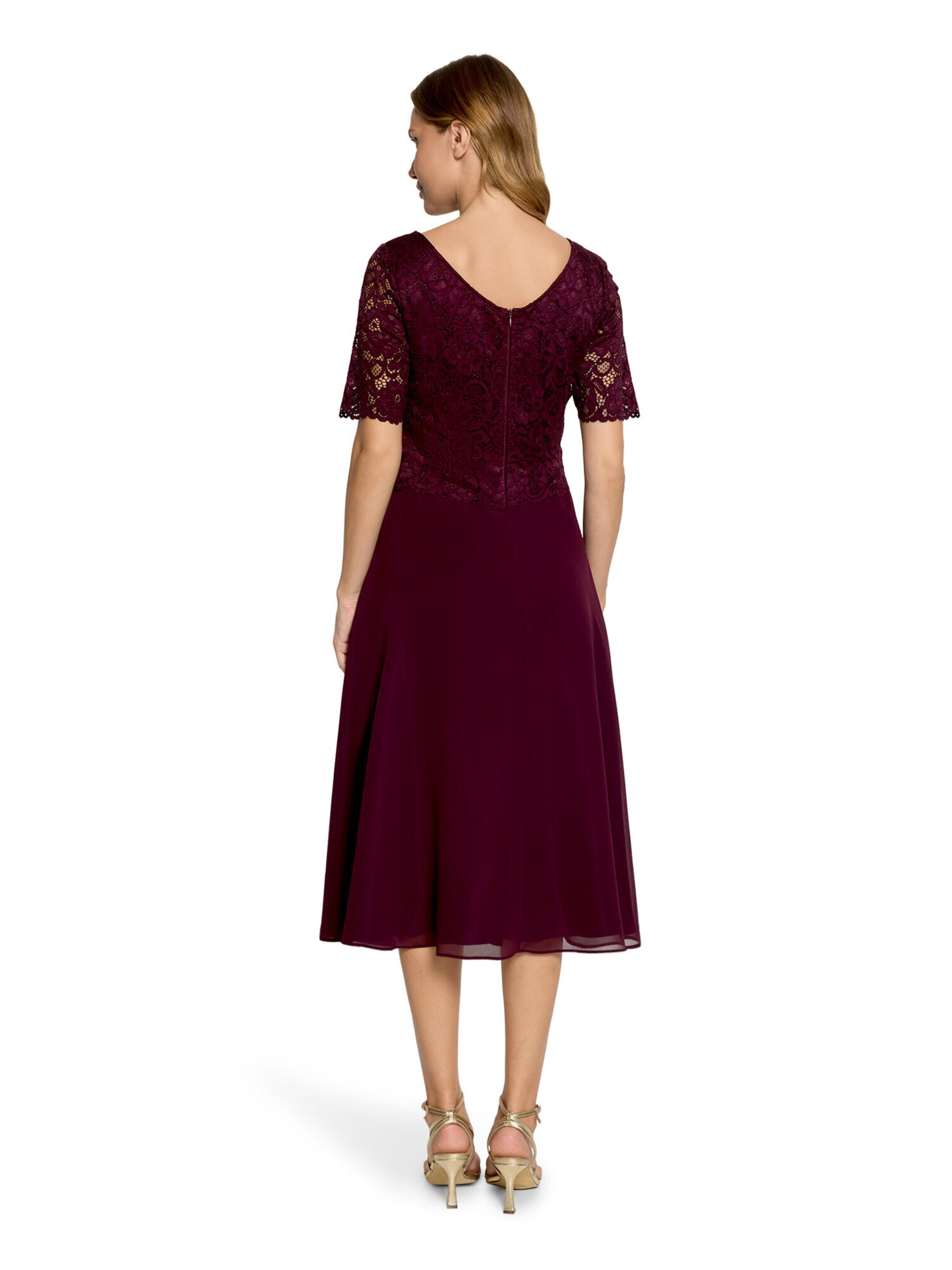 Robe de cocktail Vera Mont en rouge