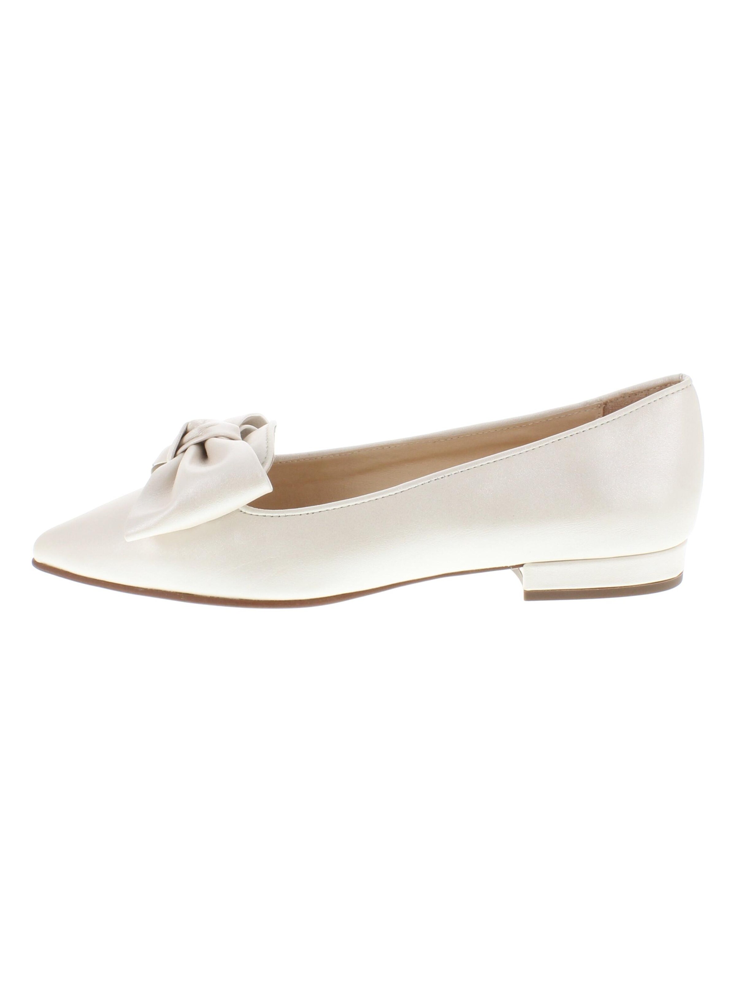 XAVER LUIS Schuhmanufaktur Ballet Flats in Beige: front