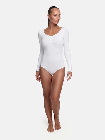 Body modellante 'Bodysuit Sculpting Shapewear Longsleeve mit String' di cfab (formerly creamy fabrics) in bianco