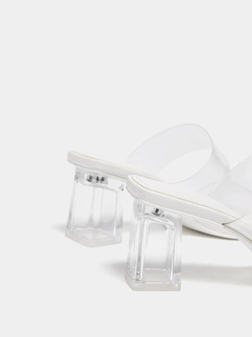 Pull&Bear Pantolette in Transparent