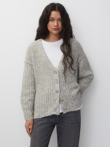 Pull&Bear Cardigan i grå: forside