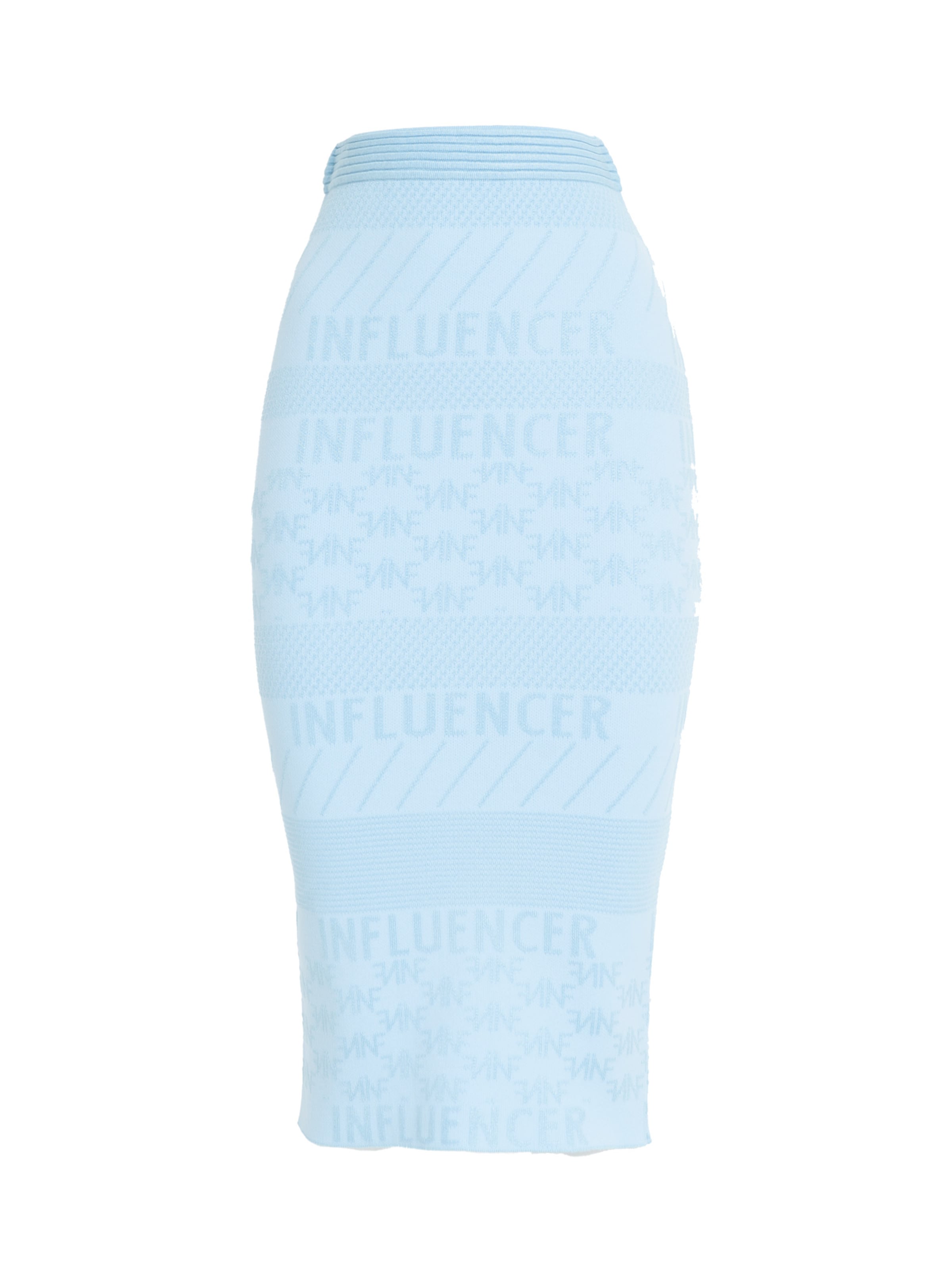 Influencer Пола в синьо: отпред