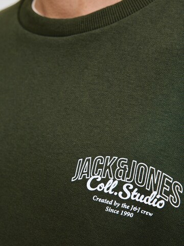 Bluză de molton 'JJMAKOTO' de la JACK & JONES pe verde