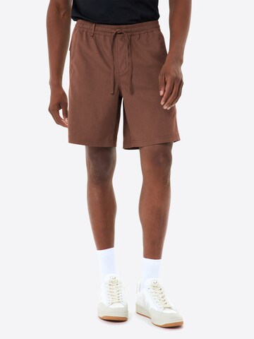 VAUDE Regular Outdoorhose ' Redmont IV ' in Braun: Vorderseite