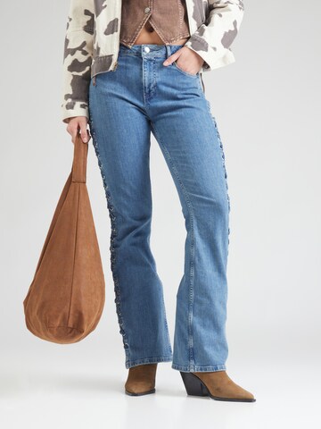 Flared Jeans di GUESS in blu: frontale