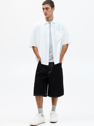 Comfort fit Camicia di Pull&Bear in bianco