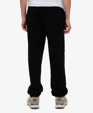Effilé Pantalon Superdry en noir