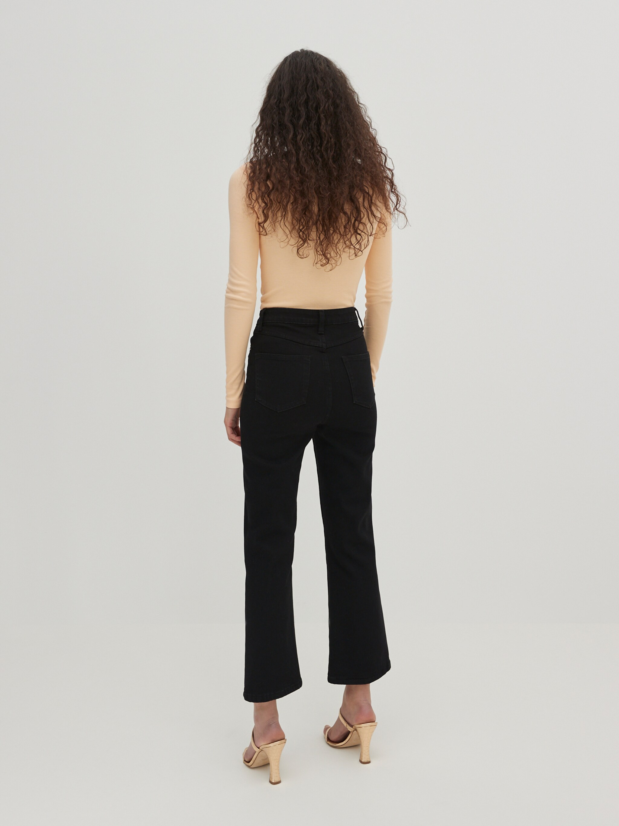 EDITED Producten Shirt 'Grace' Abrikoos