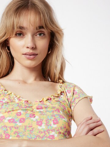 Monki T-shirt i gul