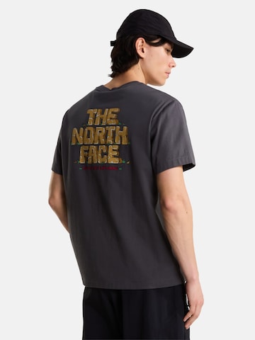 THE NORTH FACE T-Shirt in Grau