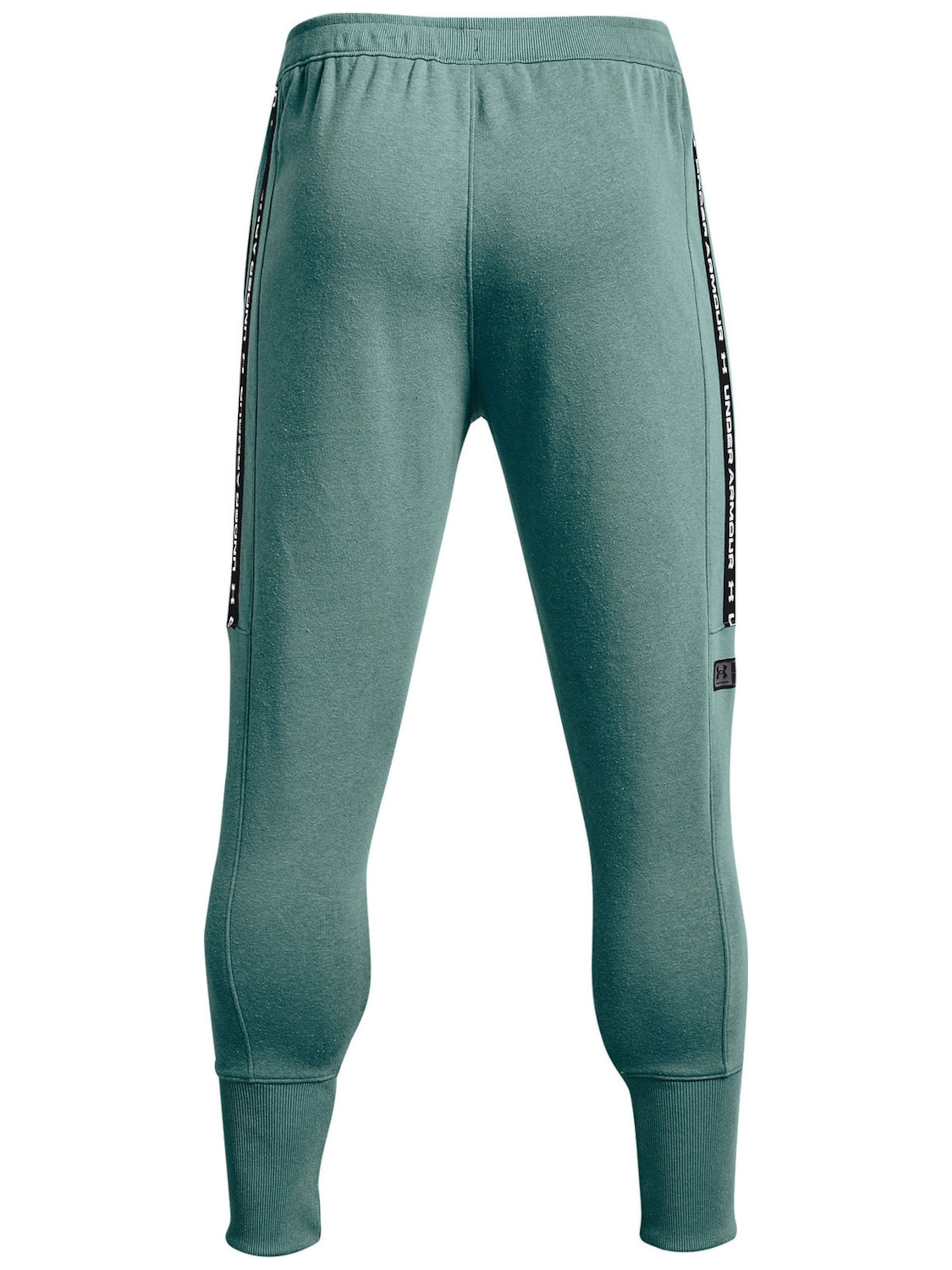 UNDER ARMOUR Regular Sports trousers 'Accelerate Off-Pitch' in Green