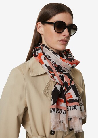 Marc O'Polo Scarf in Red: front