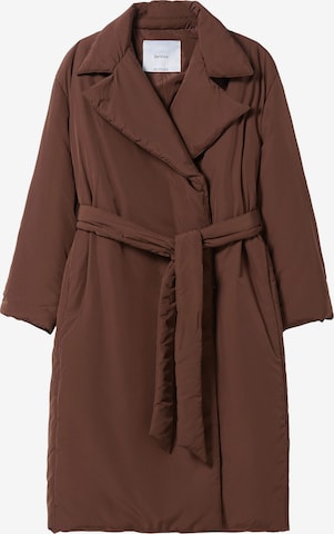 Bershka Płaszcz przejściowy w kolorze brązowy: przód