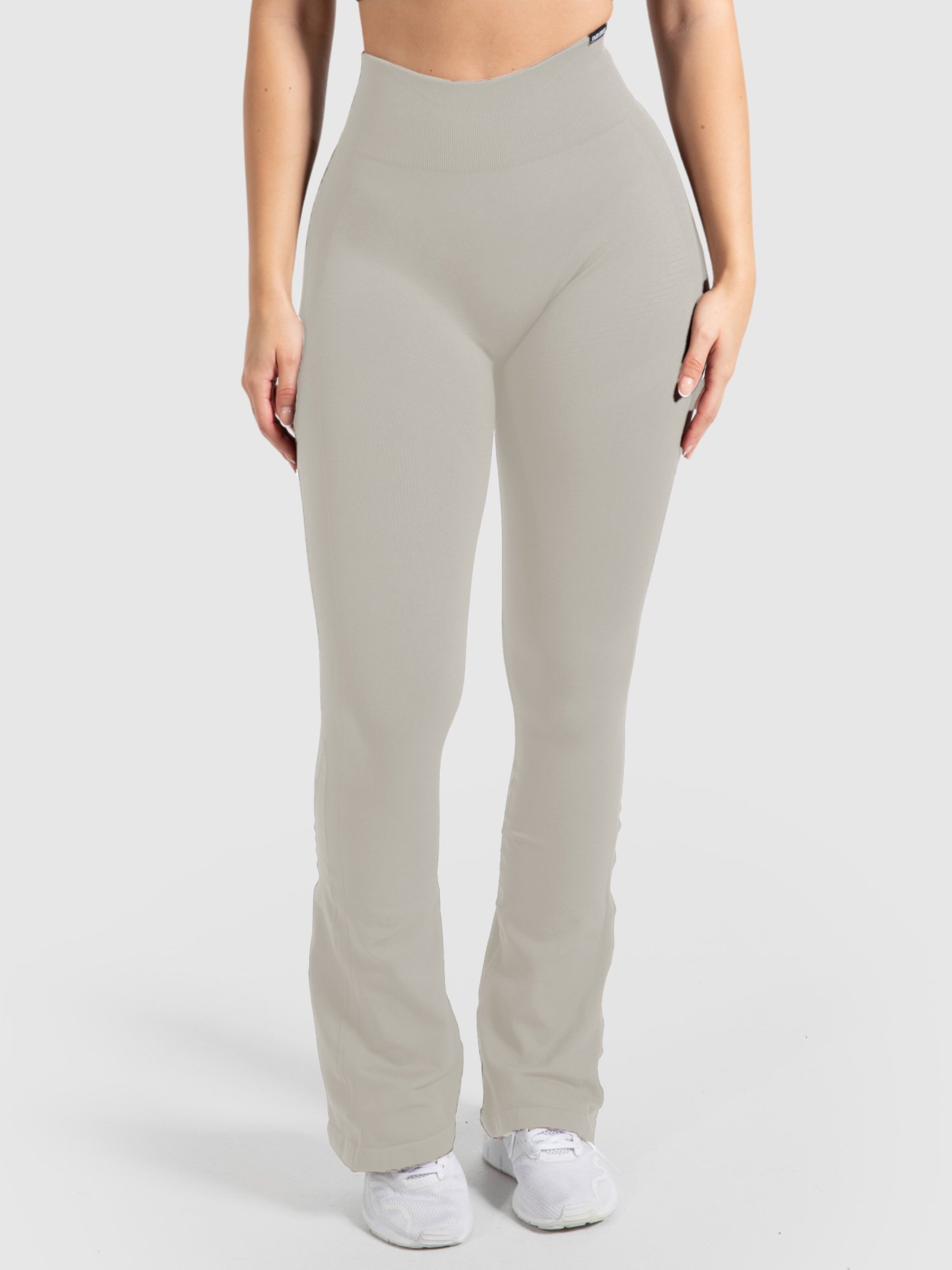 Smilodox Flared Leggings in Beige