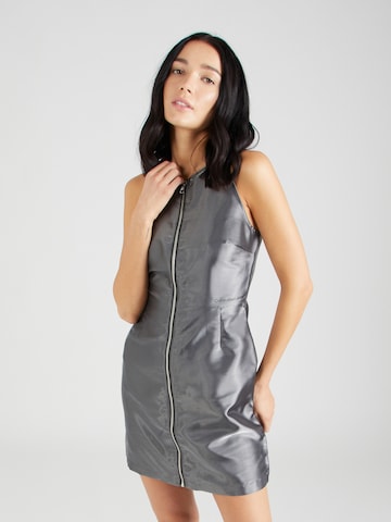 Robe Calvin Klein Jeans en gris : devant