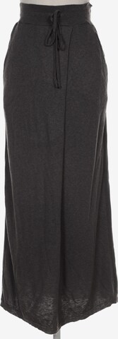 Tandem Skirt in M in Grey: front