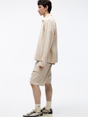 Pull&Bear Regular Shorts in Beige