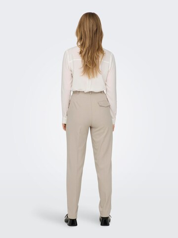 Regular Pantalon à plis 'CORINNA' ONLY en beige