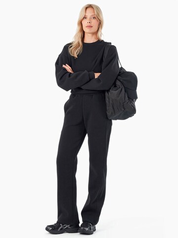 Organication Regular Pants in Black