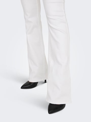 ONLY Boot cut Jeans 'WAUW' in White