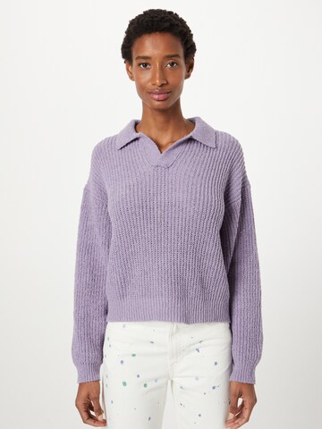 WEEKDAY Sweater in Purple: front