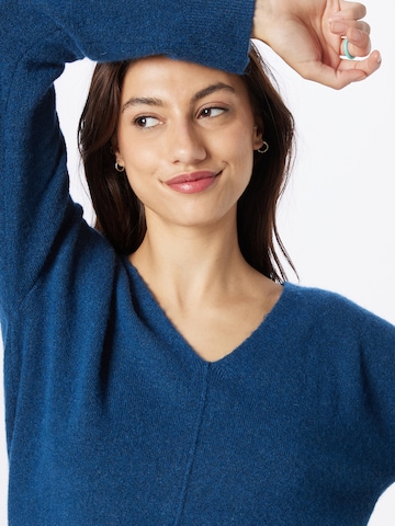 ESPRIT Пуловер в синьо