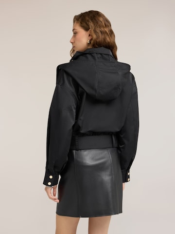 MOTIVI - Chaqueta de entretiempo en negro