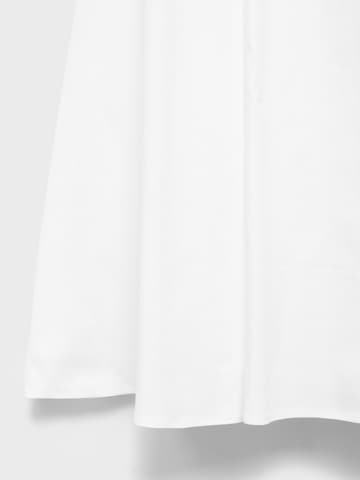 Robe MANGO en blanc