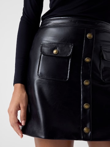 GUESS Skirt in Black