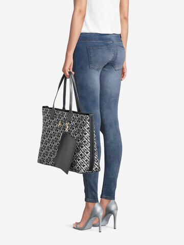 TOMMY HILFIGER Shopper in Blau