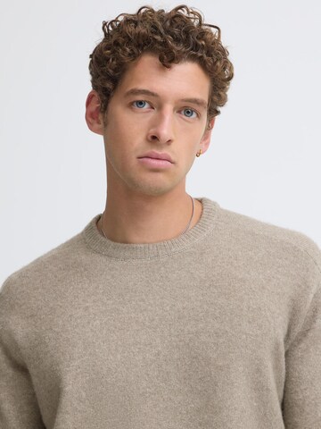 Casual Friday - Jersey 'CFAdils ONeck Knit' en marrón