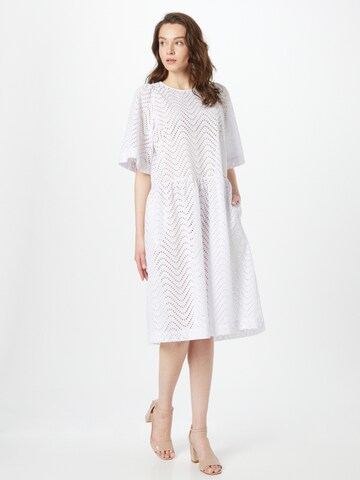 SEIDENSTICKER Dress in White: front