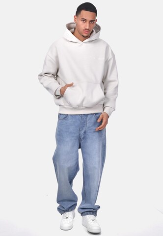 Sweat-shirt 'Embo' Dropsize en gris