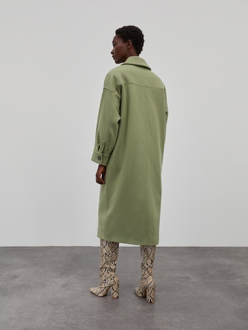 EDITED Between-Seasons Coat 'Marianna' in Green