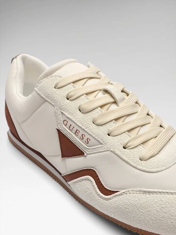 GUESS Sneaker 'Olmo' in Weiß