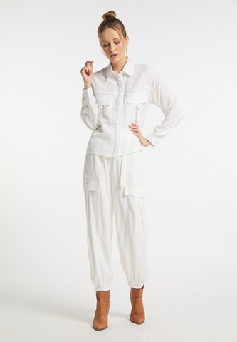 Effilé Pantalon cargo DreiMaster Vintage en blanc