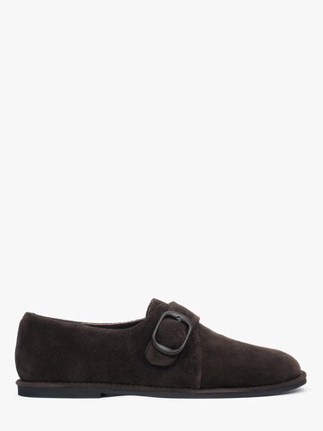 Estro Classic Flats '5831-1' in Brown: front
