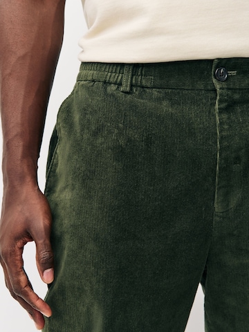 Next - regular Pantalón en verde