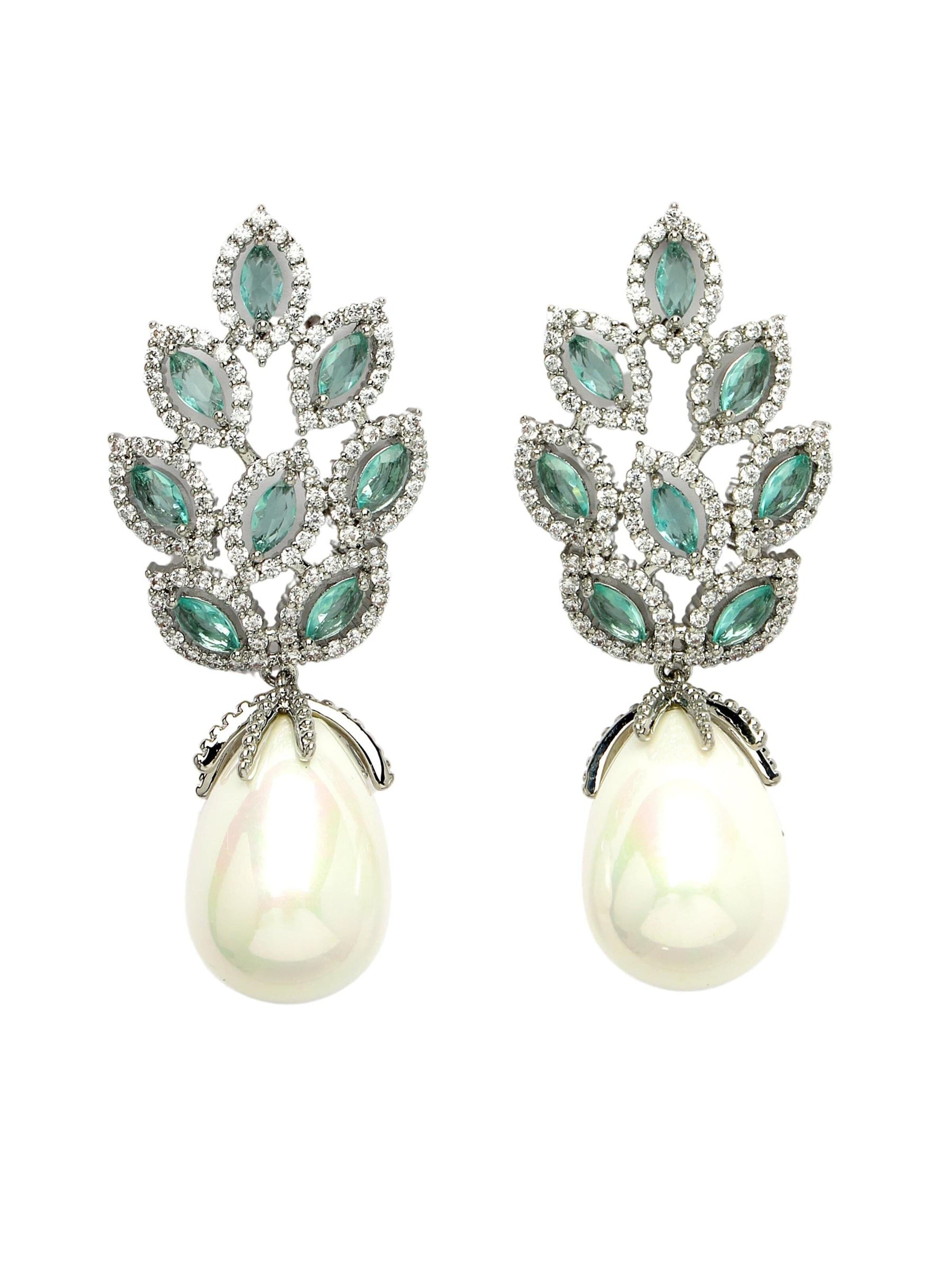 AVANT-GARDE PARIS Earrings 'Anikala' in Green: front