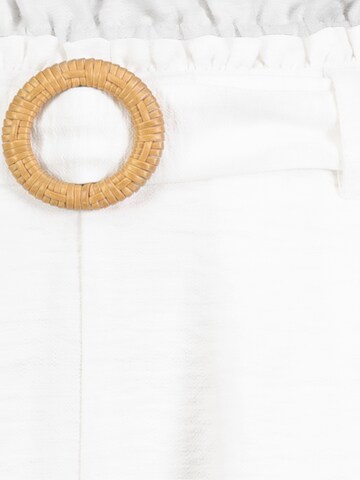 Sublevel Loosefit Shorts in Weiß